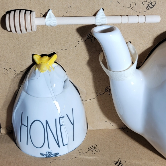 Rae Dunn Honey Pot & Teapot Set Queen bee ๐ - Picture 15 of 16